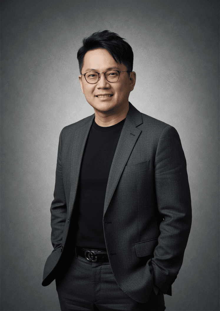 Portrait of Alex Huang,